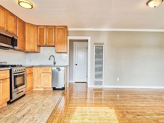 2nd image of 1201 Dwight Way #B