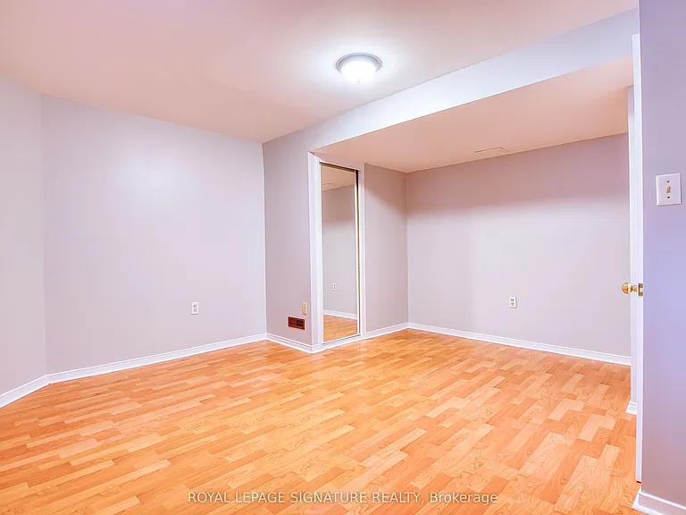7299 Sandhurst Dr #BASEMENT — Photo 12