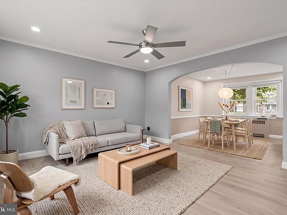 4th image of 8 Enjay Ave