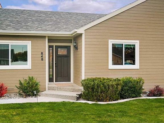 Exterior Front. Front porch