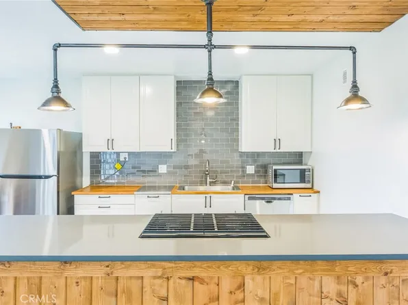 3041 Los Prados St APT 206, San Mateo, CA 94403