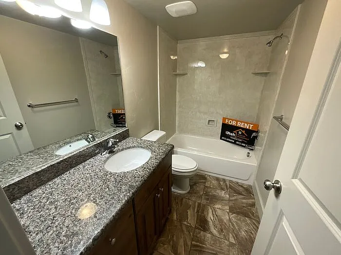 180 E 125 N #4 — Photo 12