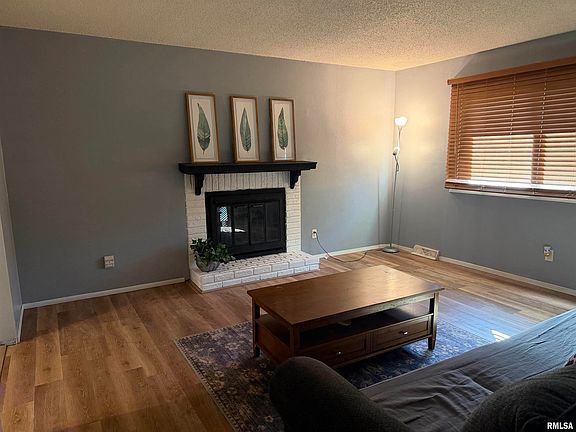 5th image of 2104 Scarbrough Rd