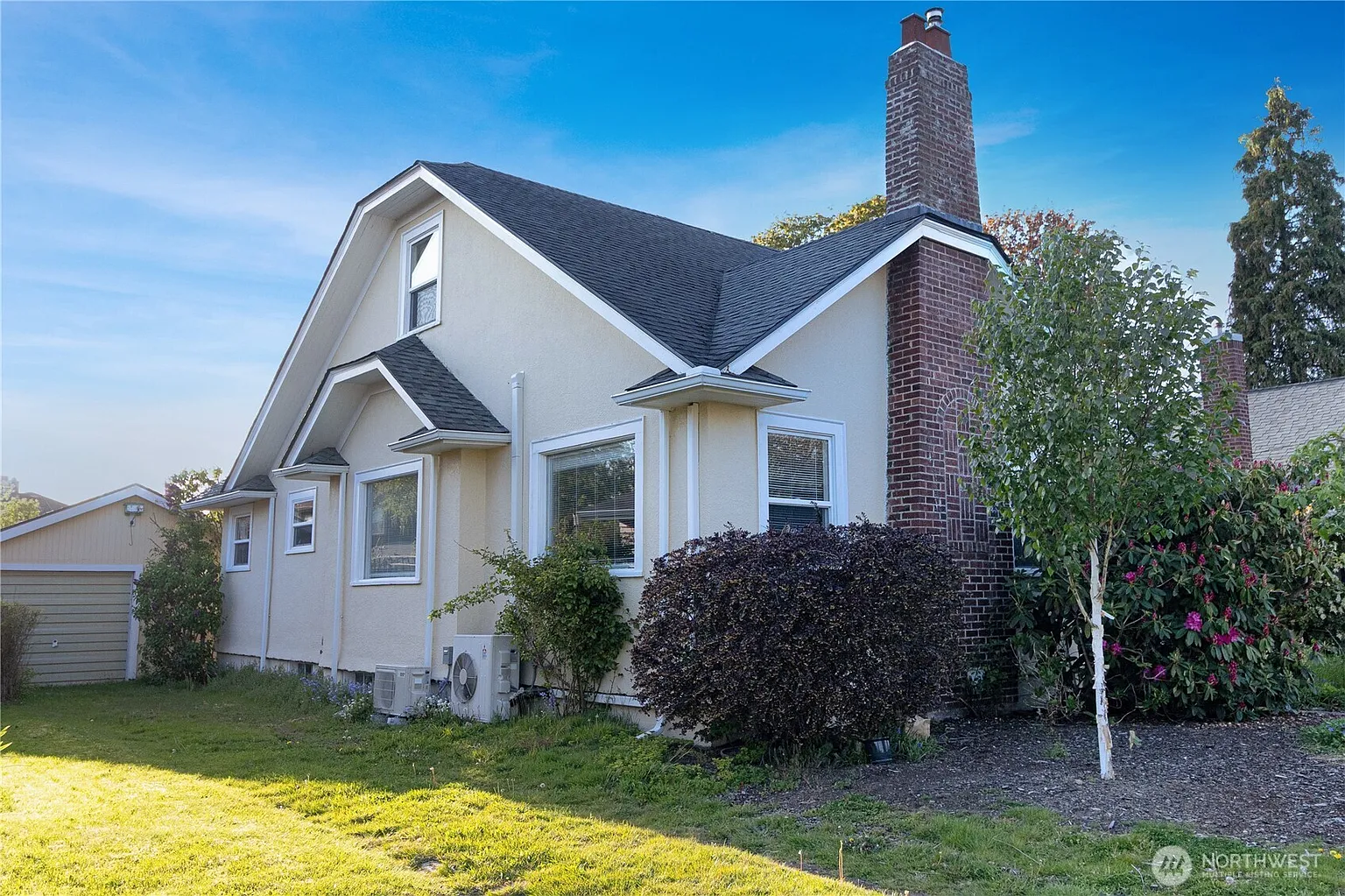 2717 Walnut Street photo 1