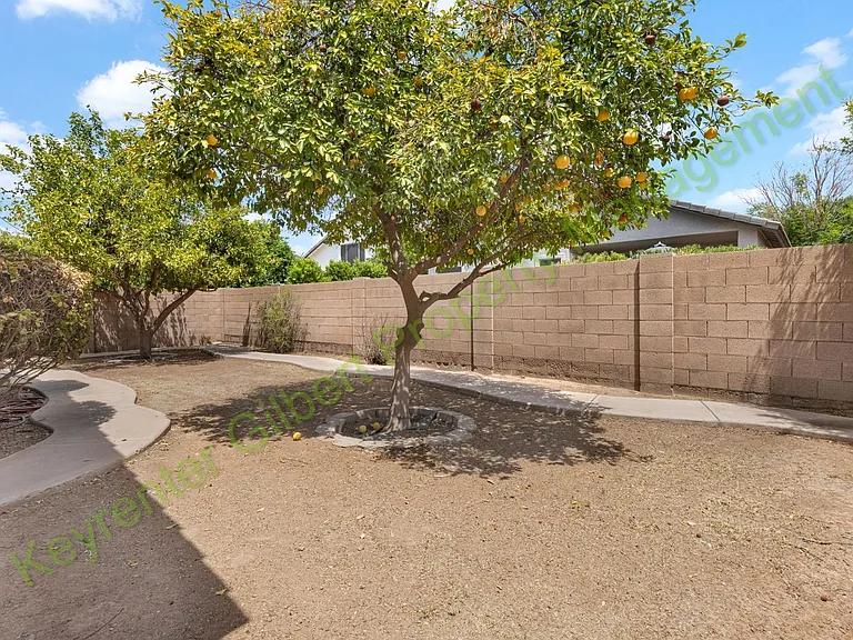 3676 E Bruce Ave — Photo 27