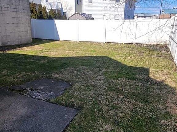 3rd image of 90 Ackerson St