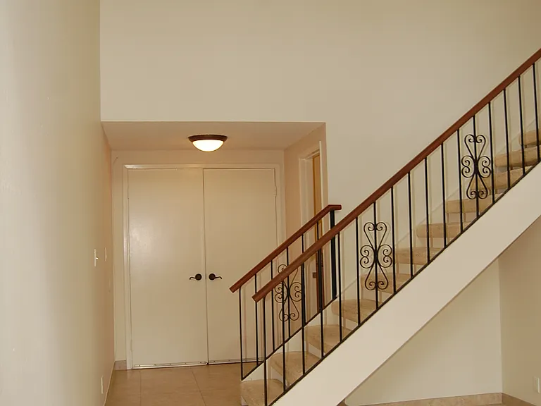 559 Keolu Dr — Photo 35