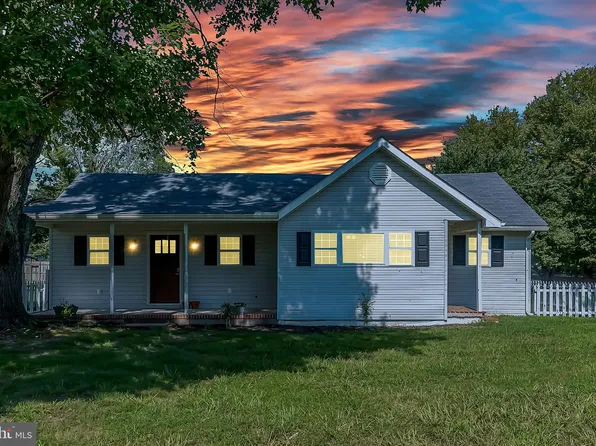 232 Boyce Point Cir, Montross, VA 22520