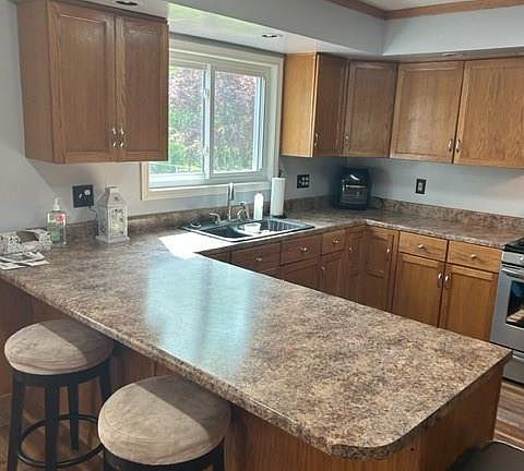 2nd image of 206 Stonebrook Dr