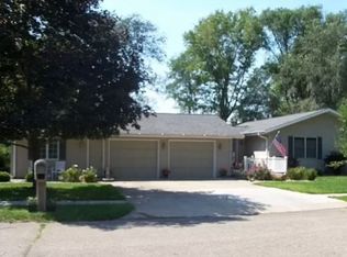 625 State St, Culver, IN 46511