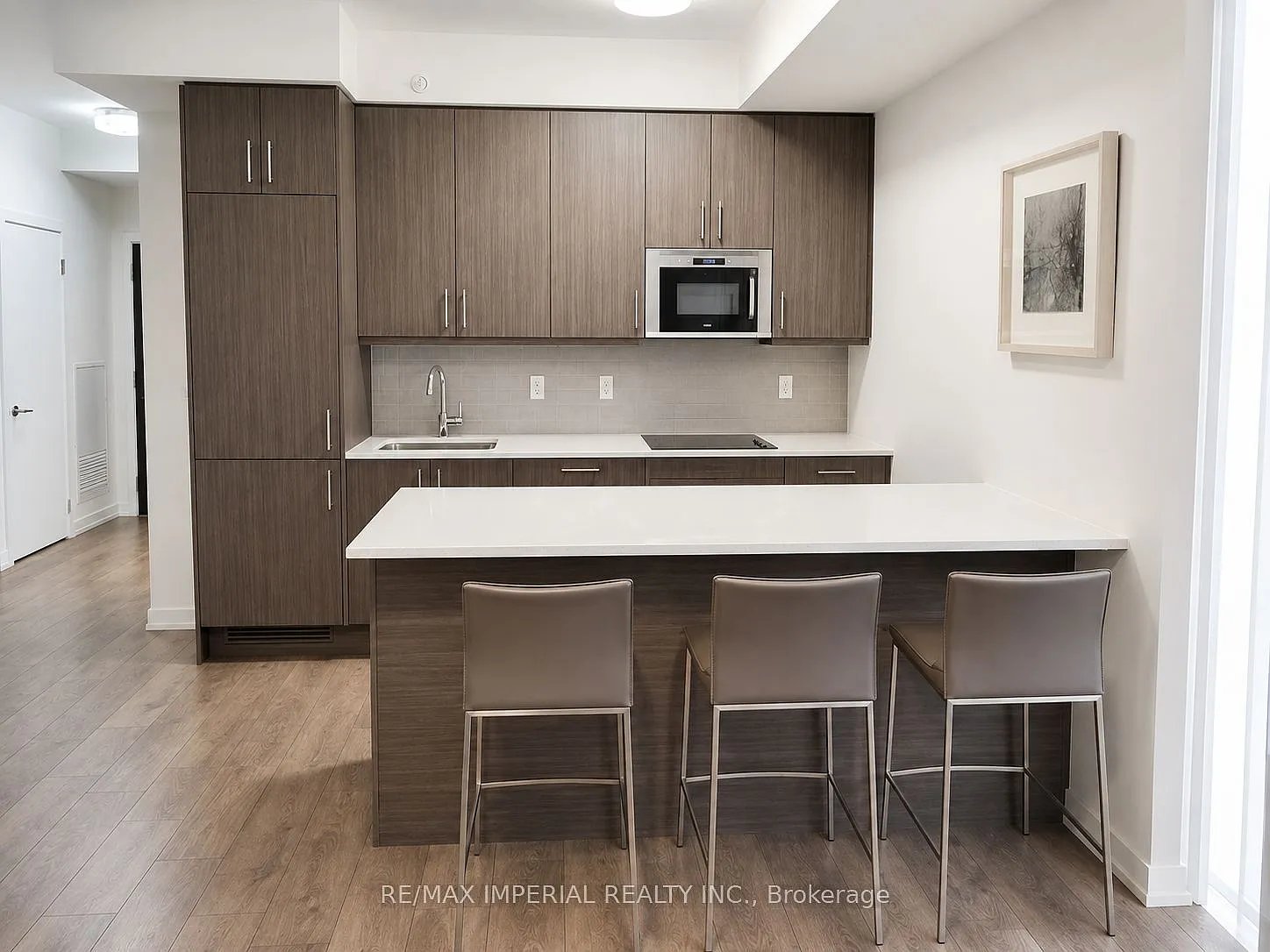 3 bed, $4,650 — Photo 3