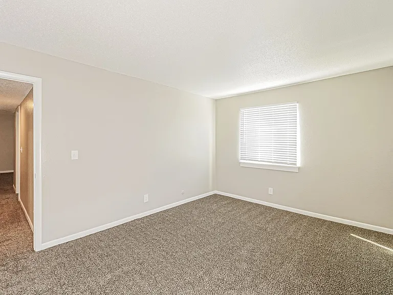 Hunters Glen Apartments — Photo 53