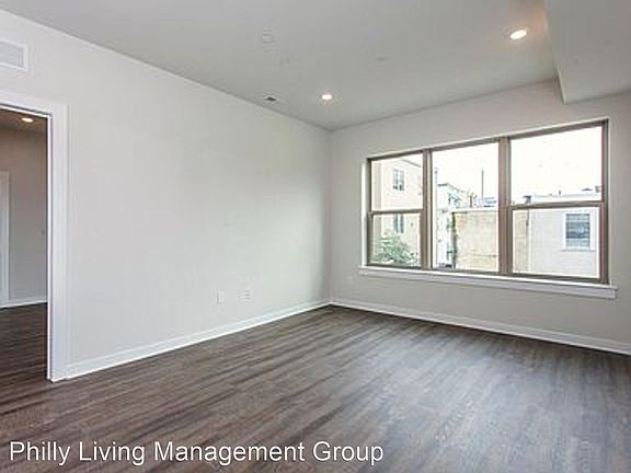5th image of 3604 Haverford Ave