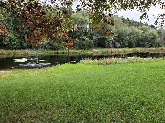 4th image of 1000 County Rd W
