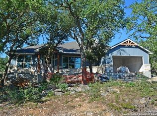 1400 Scenic View Dr, Canyon Lake, TX 78133