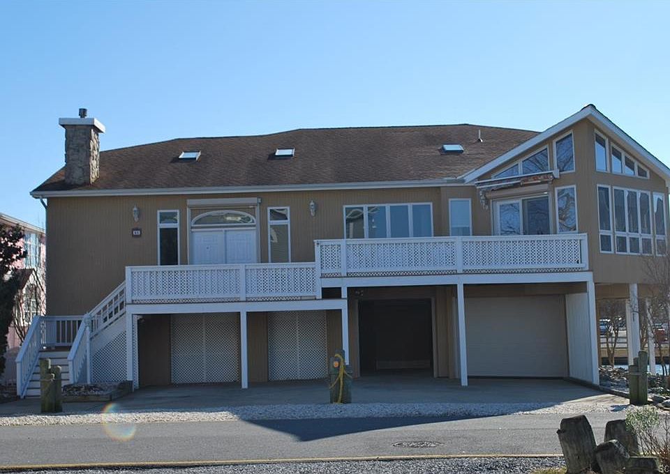 1st image of 50 Oyster Bay Dr