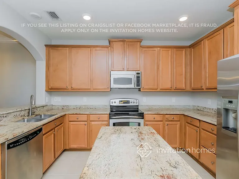 14138 Stilton St — Photo 7