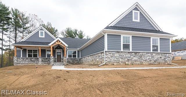 1st image of Vac Pebble Ct Lot 1