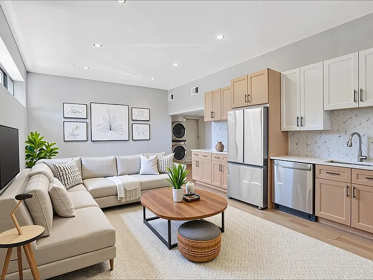 6240 W Belmont Ave #101 — Photo 12