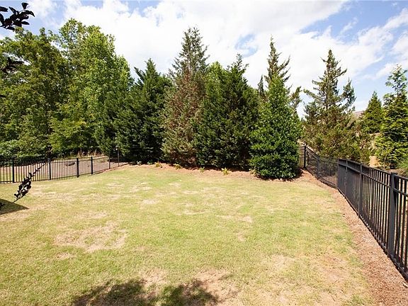 5th image of 3554 Blue Cypress Cv SW