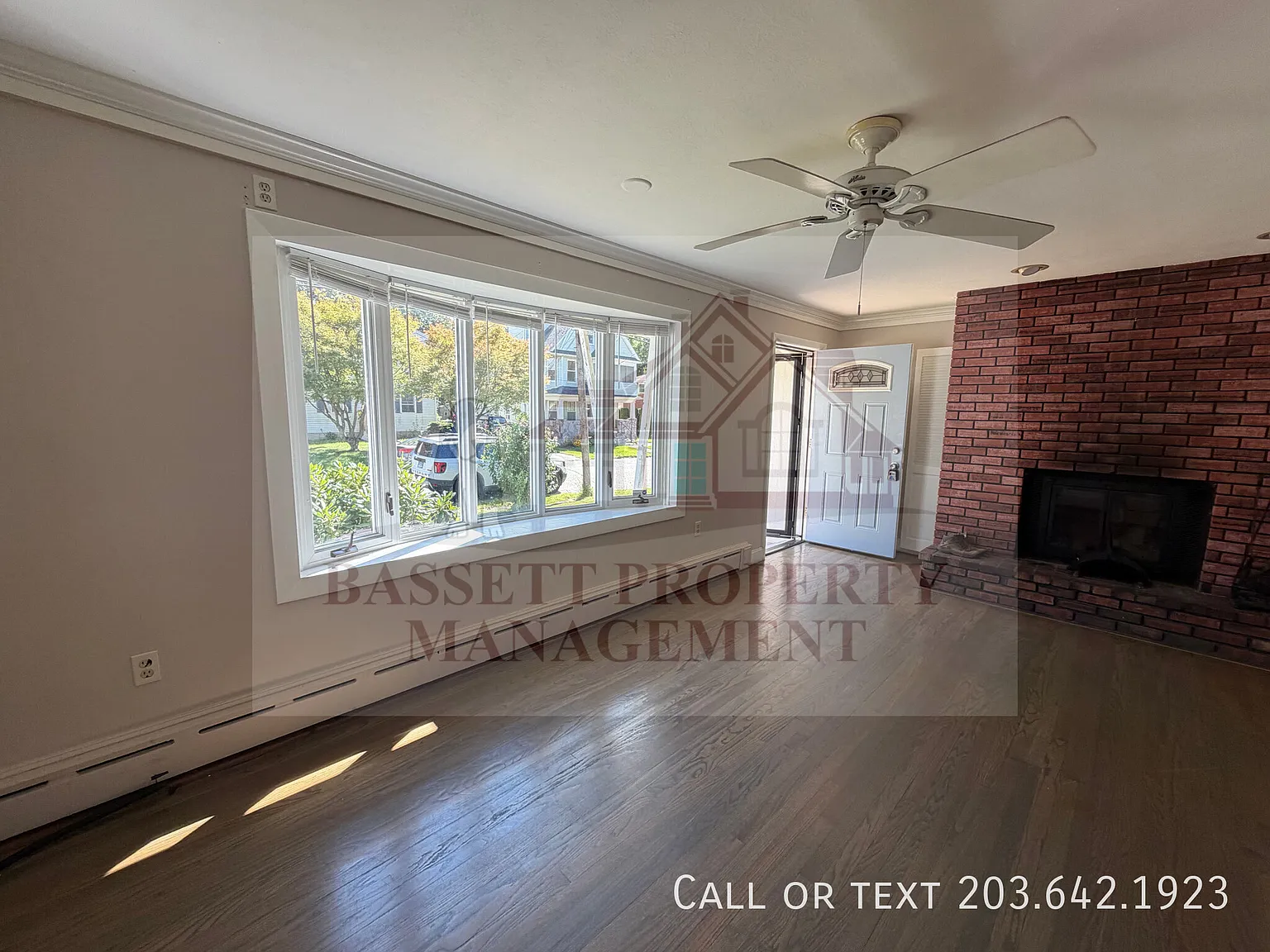 3 bed, 2600 sqft, $2,850 — Photo 3