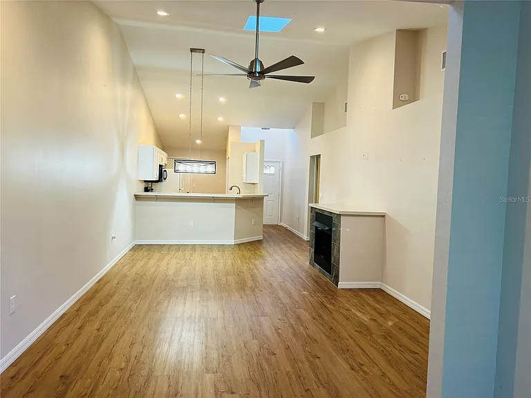 5440 Rosewall Cir — Photo 6