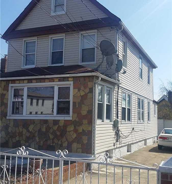 1st image of 22314 112th Ave