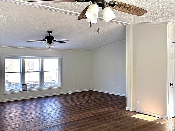 Dining room to living room