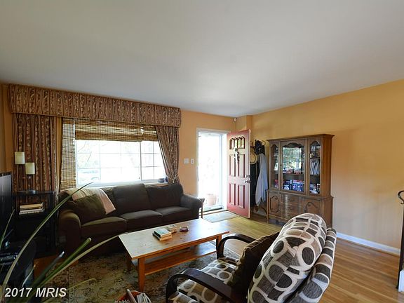 3rd image of 4226 Vermont Ave