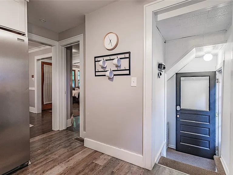 90 Elmcroft Rd — Photo 30