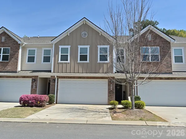 2704 Cregstone Way, Fort Mill, SC 29715
