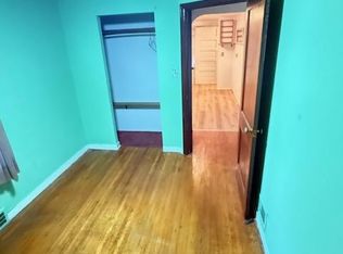 2822 W Latrobe St, Peoria, IL 61605