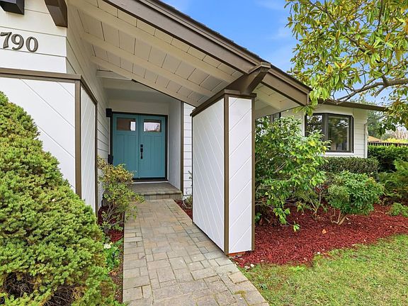 4th image of 1790 Karameos Ct