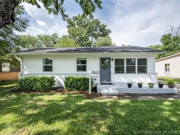 826 W Larkspur Drive, Jeffersonville, IN 47130