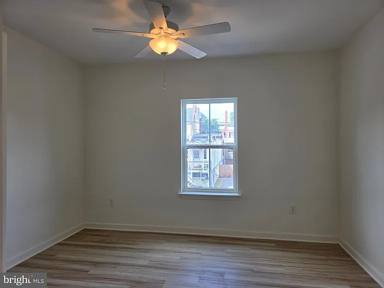 102 Hanover St #208 — Photo 12
