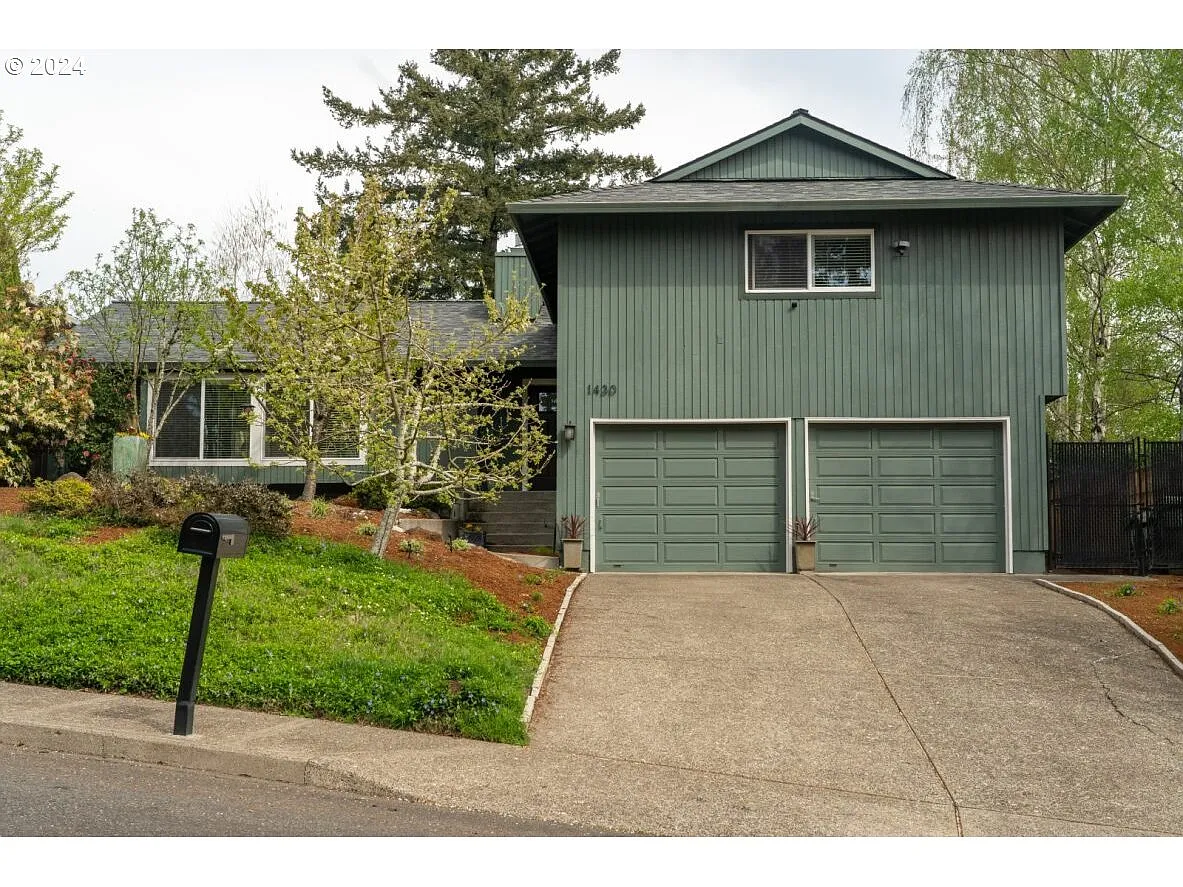 1430 NW 123rd Ave photo 1