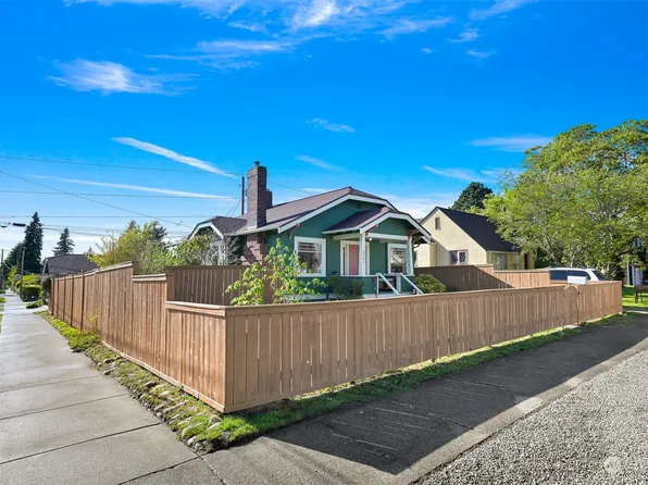 2701 Grove Street, Bellingham, WA 98225