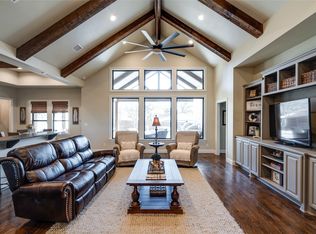 8716 Stewart Dr, North Richland Hills, TX 76182