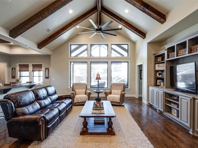 8716 Stewart Dr, North Richland Hills, TX, 76182