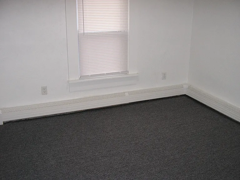 16 Beech St #2 — Photo 11
