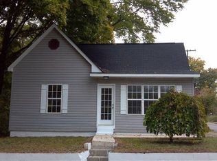 224 E Bronson St, Sparta, TN 38583