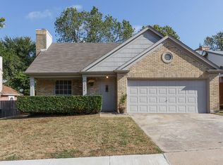1154 Calvert Dr, Cedar Hill, TX 75104