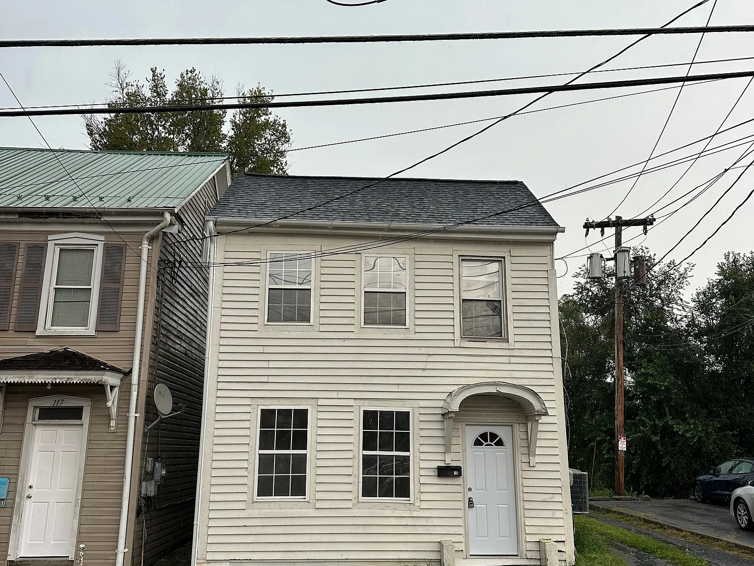 3 bed, 1600 sqft, $1,775 — Photo 1