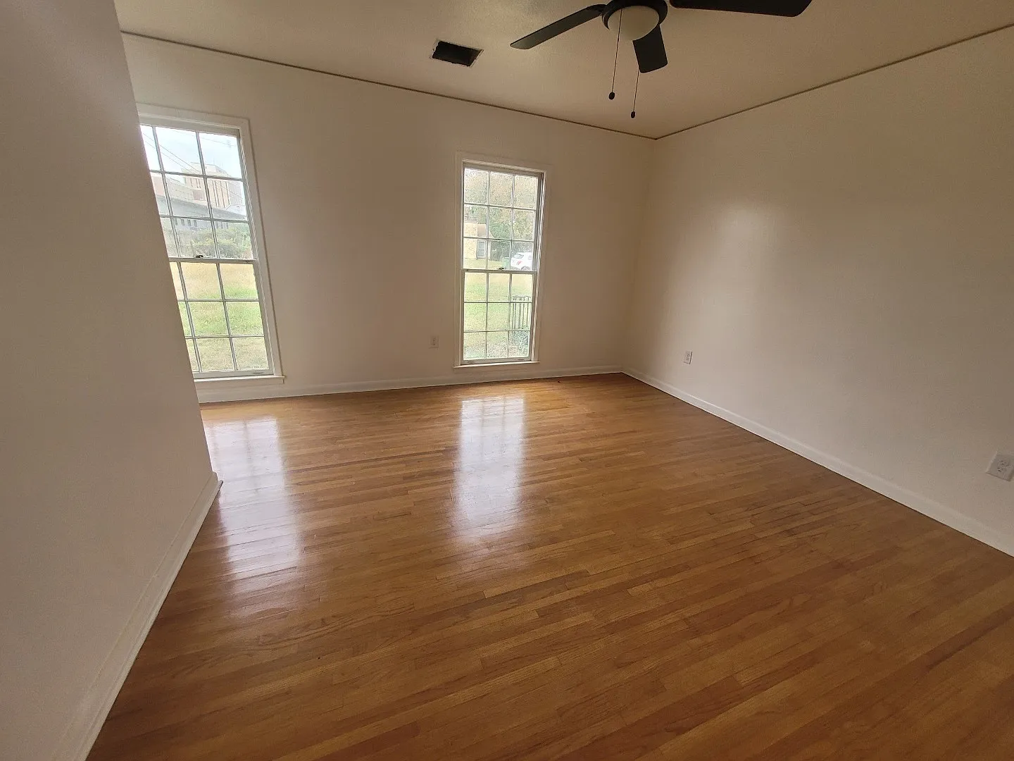 4115 Powelldale Dr - Unit A- room 2 — Photo 2