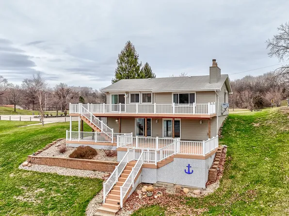 1 Clubhouse Dr, Varna, IL 61375