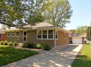 810 17th St SW, Austin, MN 55912