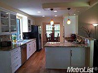 3rd image of 111 Moss Rock Ct