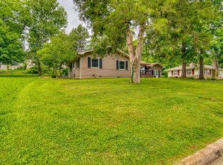 517 Eiserman Ave, Branson, MO 65616