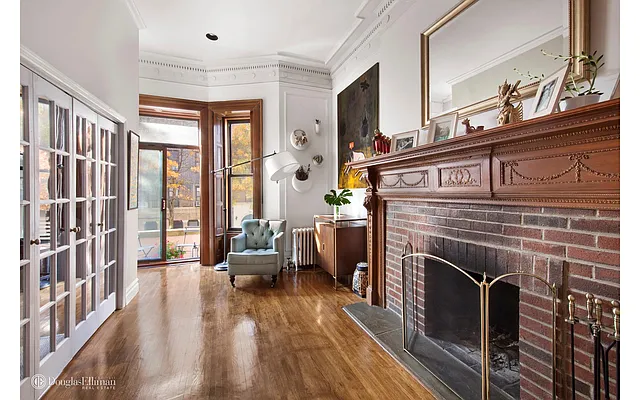 Sold by Douglas Elliman | media 14