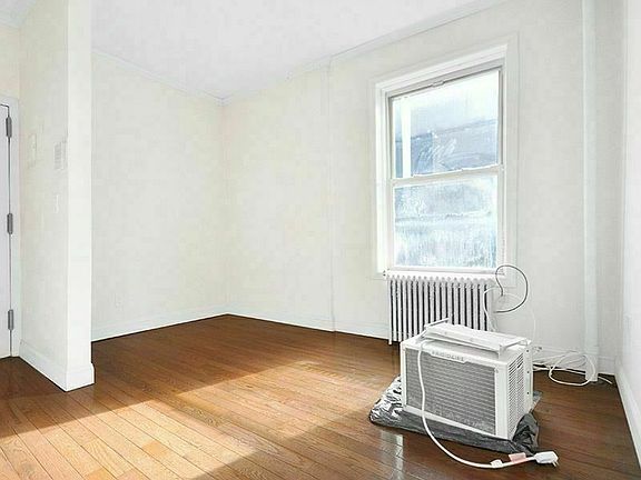 2nd image of 1273 1st Ave APT 10